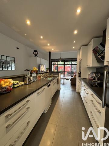 Maison à vendre 5 pièces 130 m² Salon-de-Provence