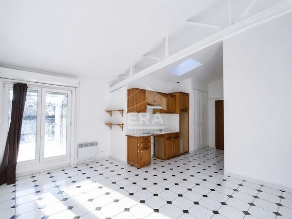 Appartement atypique avec patio  Hyper centre Beaumont-sur-Oise