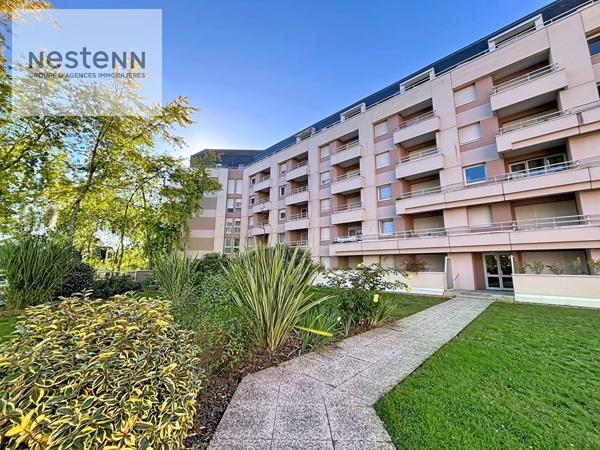 ORLEANS BORDS DE LOIRE - TRAM B MADELEINE - APPARTEMENT T3 PLAIN PIED AVEC TERRASSE PRIVEE de 31M2