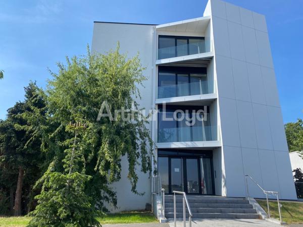 Bureaux à louer à Hellemmes-Lille avec division possible et accès axes autoroutiers