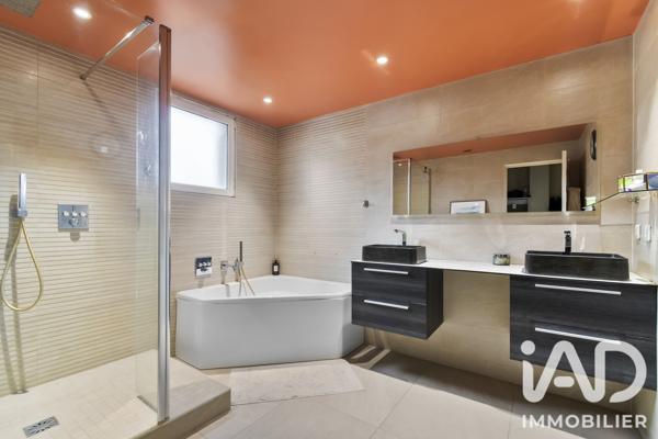 Maison à vendre 6 pièces 192 m² Chatou