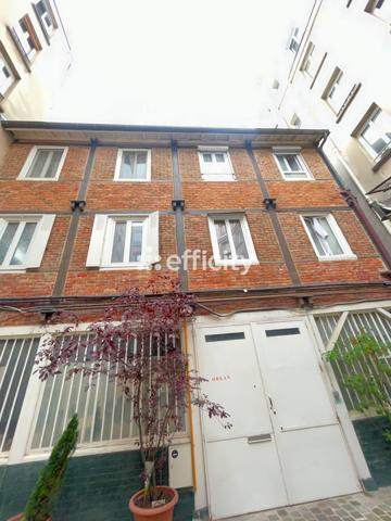 Appartement
         1 pièce
        - 18 m² 199 000 € *