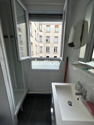 Appartement
         1 pièce
        - 18 m² 199 000 € *