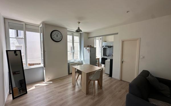 Appartement à vendre    3 pièces •  Sainte-Colombe