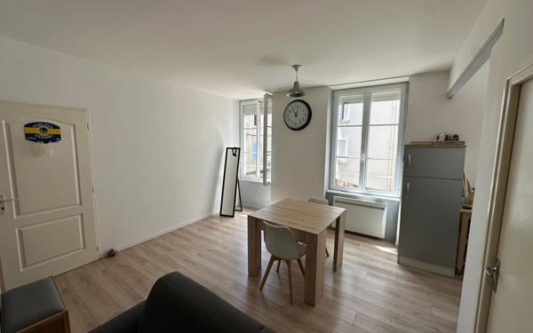 Appartement à vendre    3 pièces •  Sainte-Colombe