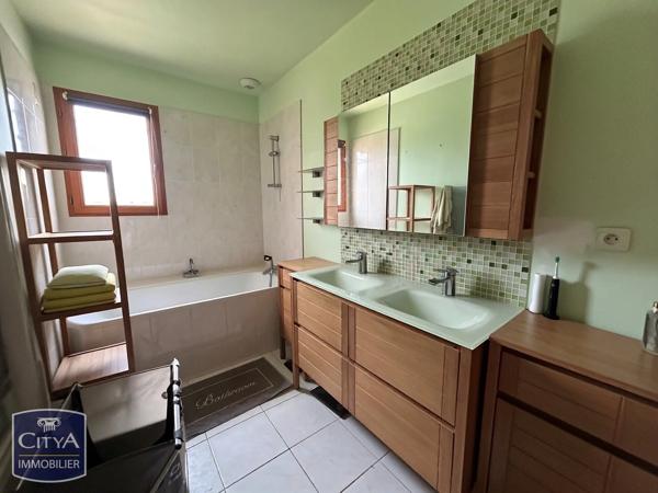 Maison à vendre 4 pièces 82.82m² Niherne (36250)