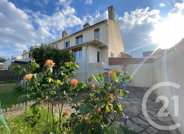 Maison à vendre  4 pièces - 76,87 m 2   GAILLON  - 27