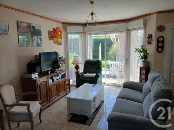 Maison à vendre  6 pièces - 110 m 2   ST PLANCHERS  - 50