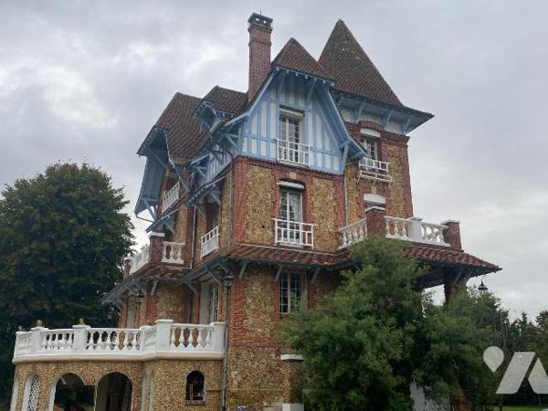 VALLEE DE L&#39;EURE - 1H20 PARIS 
Dans le centre d&#39;une charmante commune environnant la forêt d&#39;A...