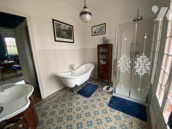 VALLEE DE L&#39;EURE - 1H20 PARIS 
Dans le centre d&#39;une charmante commune environnant la forêt d&#39;A...