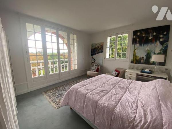 VALLEE DE L&#39;EURE - 1H20 PARIS 
Dans le centre d&#39;une charmante commune environnant la forêt d&#39;A...