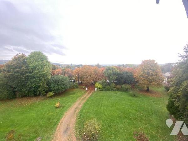 VALLEE DE L&#39;EURE - 1H20 PARIS 
Dans le centre d&#39;une charmante commune environnant la forêt d&#39;A...