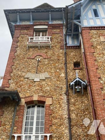 VALLEE DE L&#39;EURE - 1H20 PARIS 
Dans le centre d&#39;une charmante commune environnant la forêt d&#39;A...