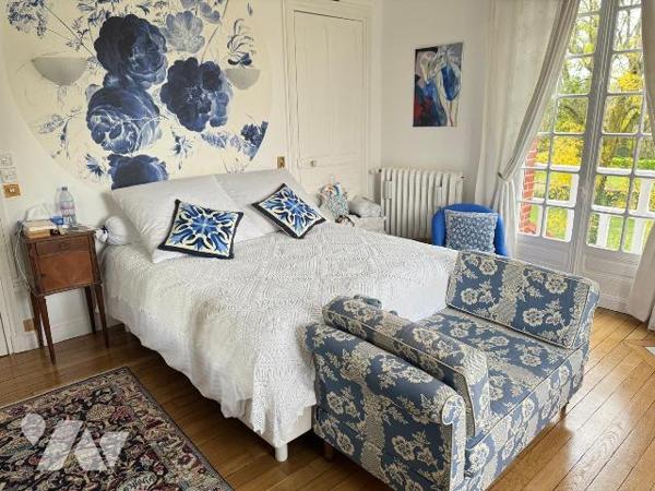 VALLEE DE L&#39;EURE - 1H20 PARIS 
Dans le centre d&#39;une charmante commune environnant la forêt d&#39;A...