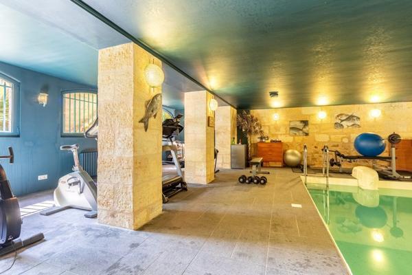 Vente Maison de luxe Bordeaux 18 Pièces 768 m²