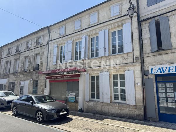 Quai de Tonnay-Charente - Maison de 155m² Garage et Boutique