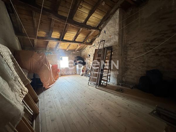 Quai de Tonnay-Charente - Maison de 155m² Garage et Boutique