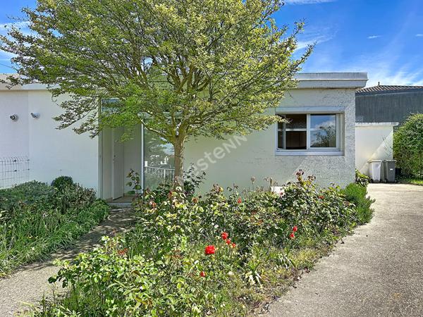 Maison fonctionnelle et lumineuse avec extérieur complet ? idéale famille ou investissement