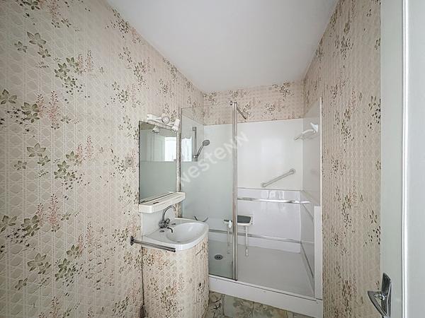 Maison fonctionnelle et lumineuse avec extérieur complet ? idéale famille ou investissement