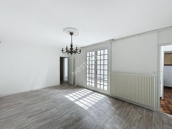 Maison fonctionnelle et lumineuse avec extérieur complet ? idéale famille ou investissement