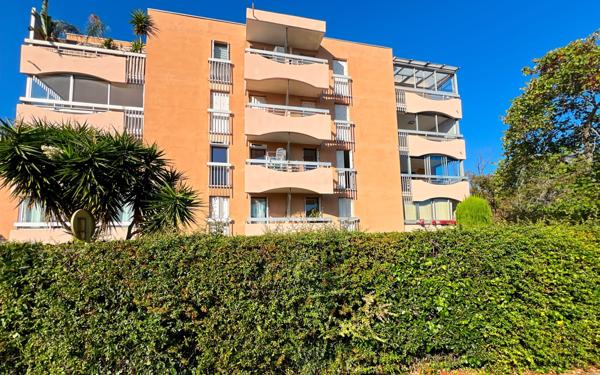 Appartement à vendre    2 pièces • 47,85 m2 Saint-Raphaël