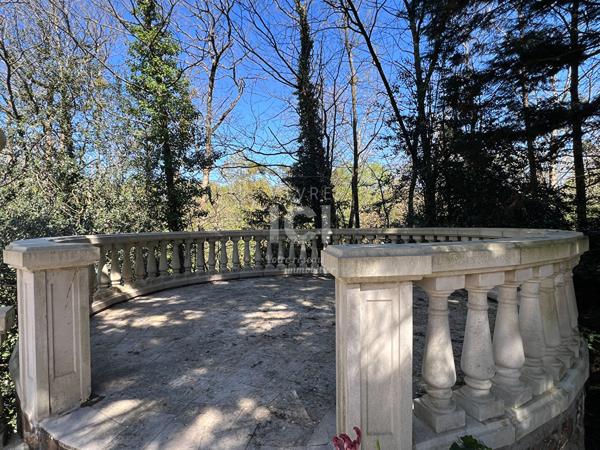Maison d'exception 226 m² centre Sautron sur parc 5 000 m² (Prix marché)