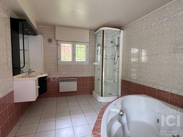 Maison d'exception 226 m² centre Sautron sur parc 5 000 m² (Prix marché)