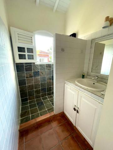 MAGNIFIQUE VILLA DE STANDING EN MARTINIQUE (972)