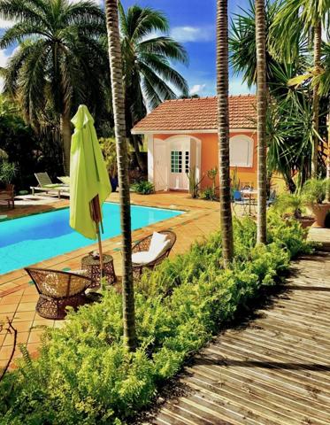 MAGNIFIQUE VILLA DE STANDING EN MARTINIQUE (972)