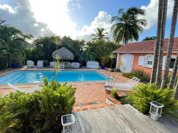MAGNIFIQUE VILLA DE STANDING EN MARTINIQUE (972)