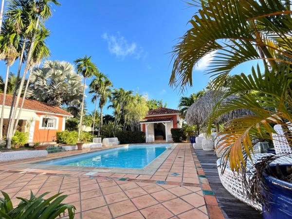 MAGNIFIQUE VILLA DE STANDING EN MARTINIQUE (972)