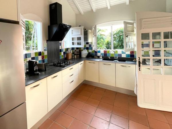 MAGNIFIQUE VILLA DE STANDING EN MARTINIQUE (972)