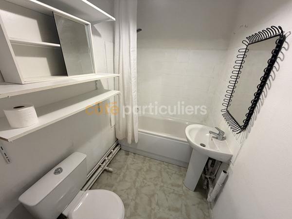 Vente
                Appartement33,95 m² - 2 Pièces -
                    RONCHIN (59790)