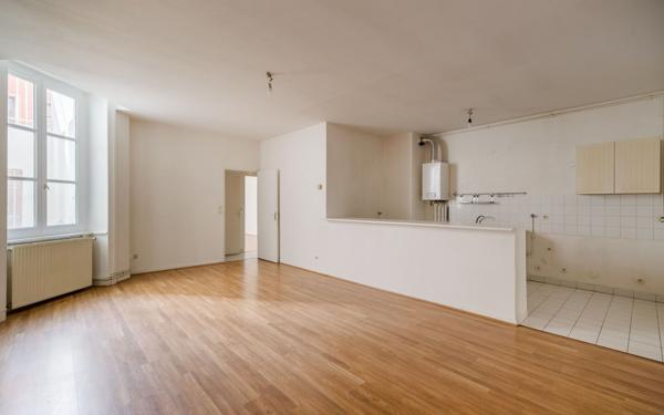 Appartement à vendre    2 pièces •  Lyon 1