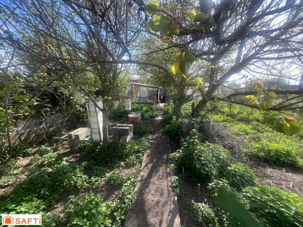 RARE Maison de ville 3 chambres avec dépendances, garage et jardin