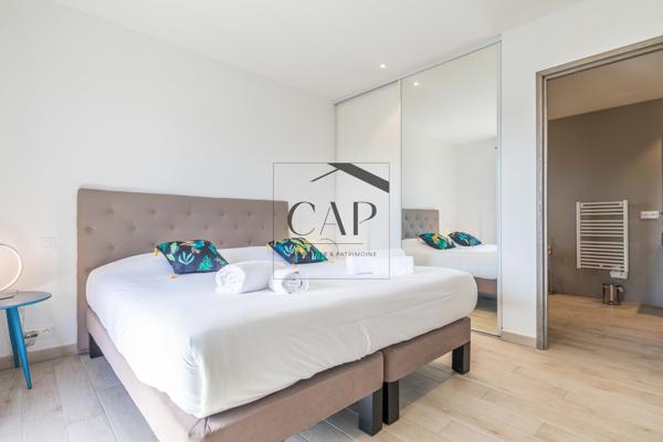 Lecci (20137) Investissement premium : Villa de prestige ***** de plain-pied T4 de 96m² avec piscine privée - plage de Cala