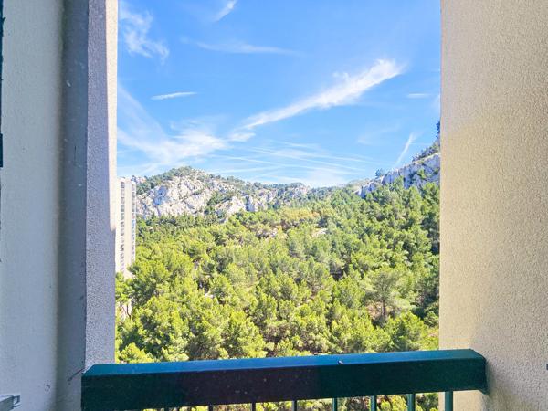 T3 de 78 m² dernier étage, balcon et cave dans le 8e à Marseille