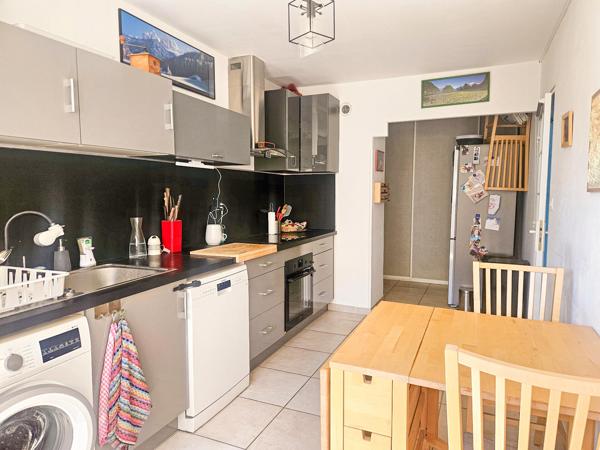 T3 de 78 m² dernier étage, balcon et cave dans le 8e à Marseille
