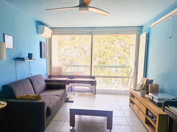 T3 de 78 m² dernier étage, balcon et cave dans le 8e à Marseille