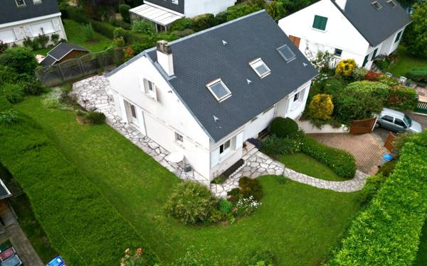 Maison à vendre    7 pièces • 145 m2 Chambourcy