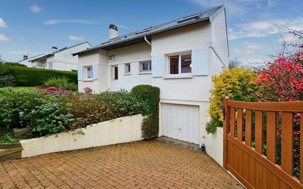 Maison à vendre    7 pièces • 145 m2 Chambourcy