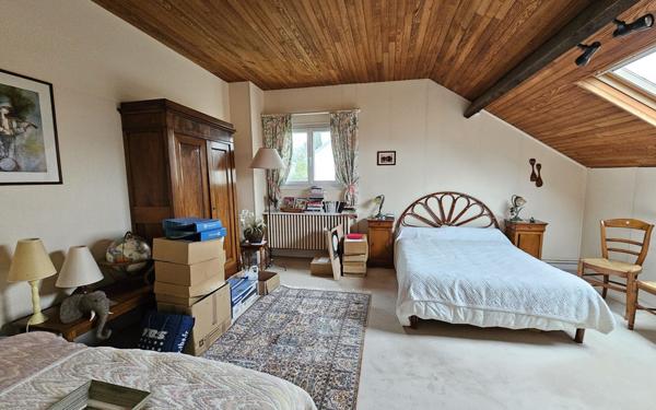 Maison à vendre    7 pièces • 145 m2 Chambourcy