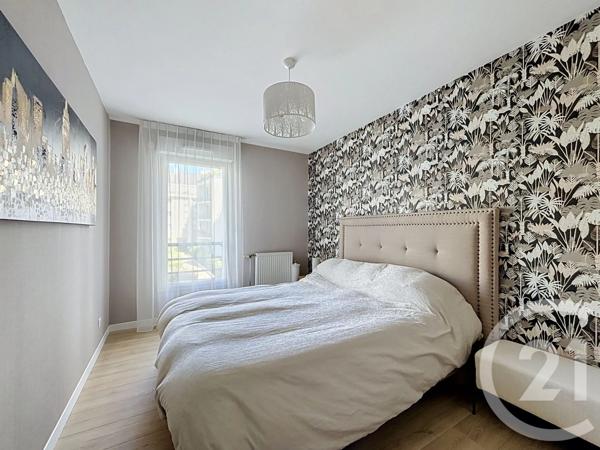 Appartement F3 à vendre  3 pièces - 77,12 m 2   COMPIEGNE  - 60