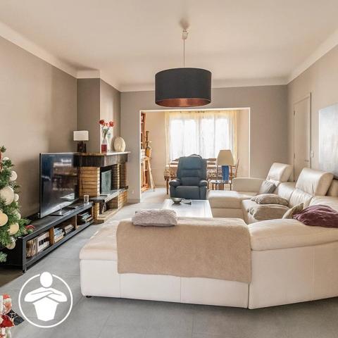 Vente Maison 5 pièces 186 m2 à Villeneuve-sur-Lot