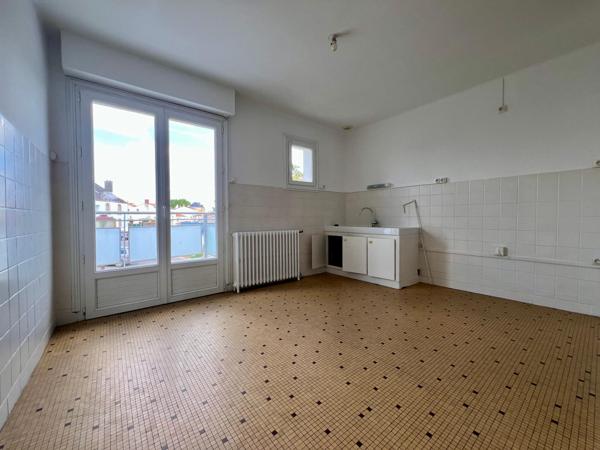 Immeuble de rapport - CENTRE VILLE - local + Appartement