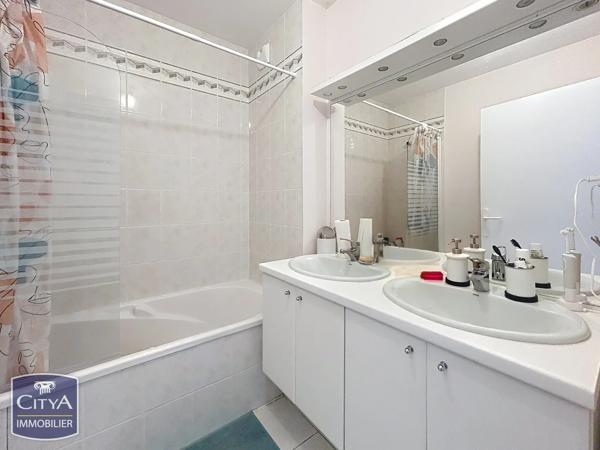 Appartement à vendre 3 pièces 59.46m² Montreuil-Juigné (49460)