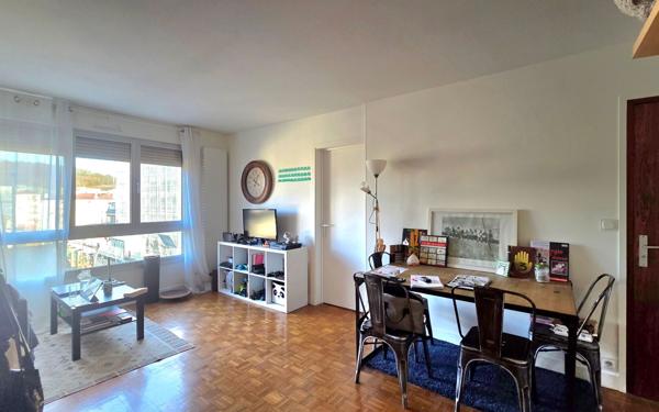 Appartement à vendre    1 pièce • 27,75 m2 Chelles