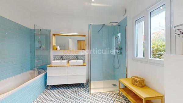 Vente
                Maison147,89 m² - 6 Pièces -
                    Granville (50400)