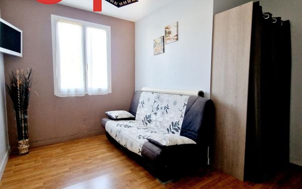 Maison à vendre    5 pièces •  Port-des-Barques