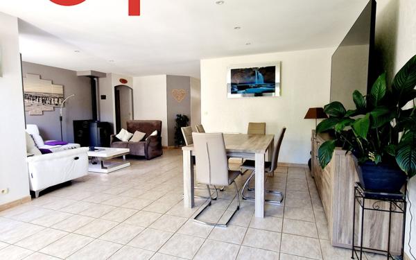 Maison à vendre    5 pièces •  Port-des-Barques